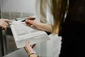 Filling out and signing Spain's Form 720 declaration 