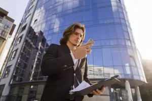 How to Optimize International Taxation in Holding Companies and Business Structures 1 Executive optimizing the structure and Taxation in Holding Companies of his multinational business.