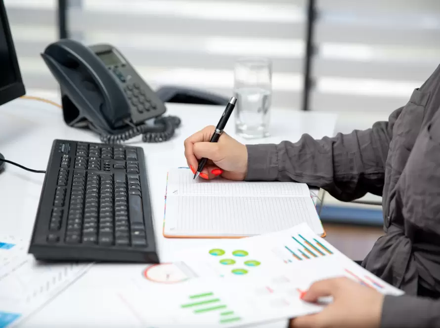 como calcular el flujo de caja de una empresa benavides asociados 4