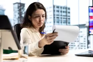 Sanciones tributarias y contabilidad: Guía de infracciones y asientos (2026) 1 sanciones tributarias contabilidad benavides asociados 3